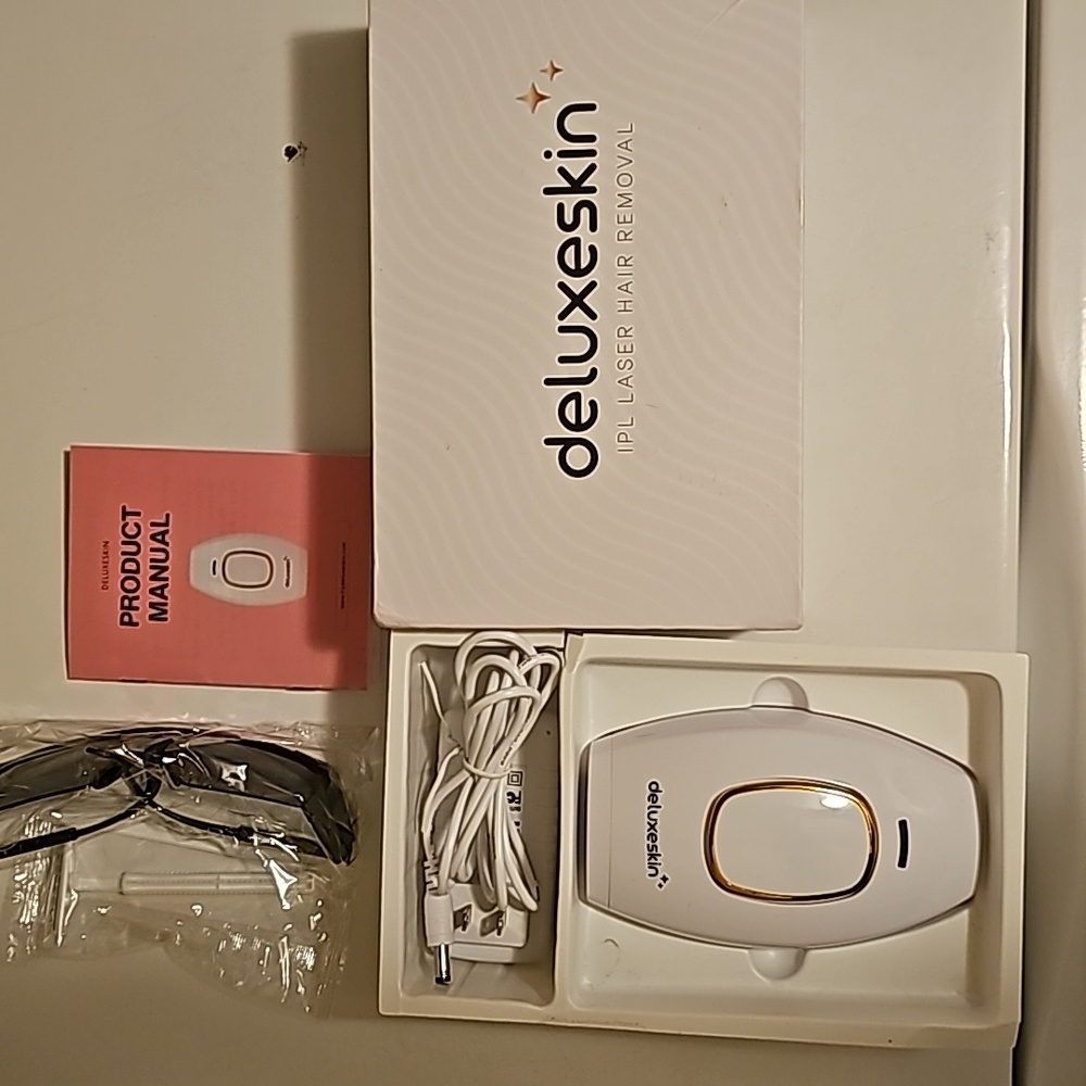 Epiluxe IPL Hair Removal Device